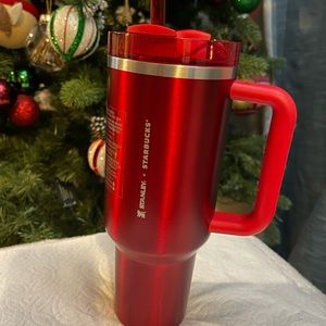 Starbucks x Stanley 40oz 2023 Holiday Cup